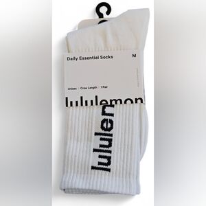lululemon Unisex Daily Essential White Crew Length Medium Socks. New